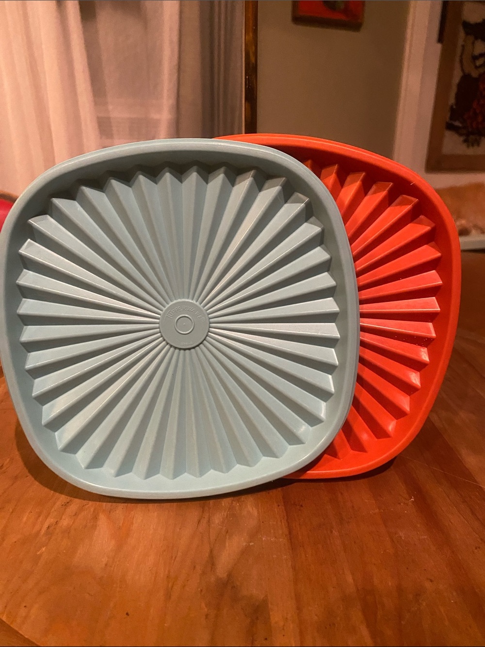 Tupperware tops orange and turquoise color - Picture 7 of 9